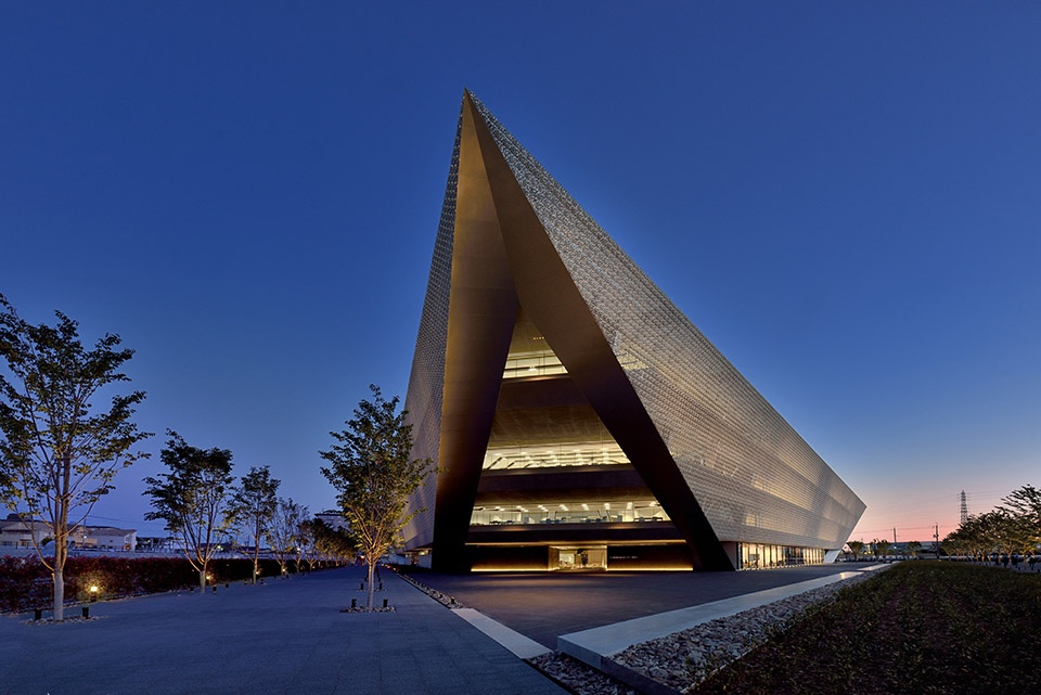Otemon Gakuin University Academic Ark Japen by Mitsubishi Jisho Sekkei Inc.