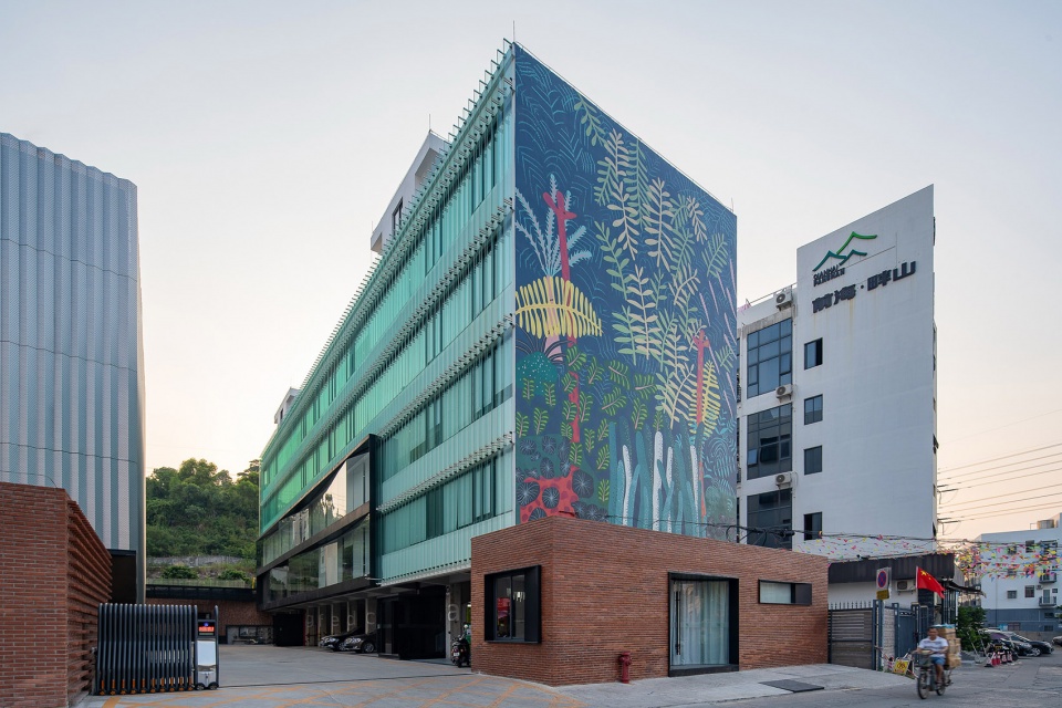 SMOORE Headquarters Industrial Park CM Design