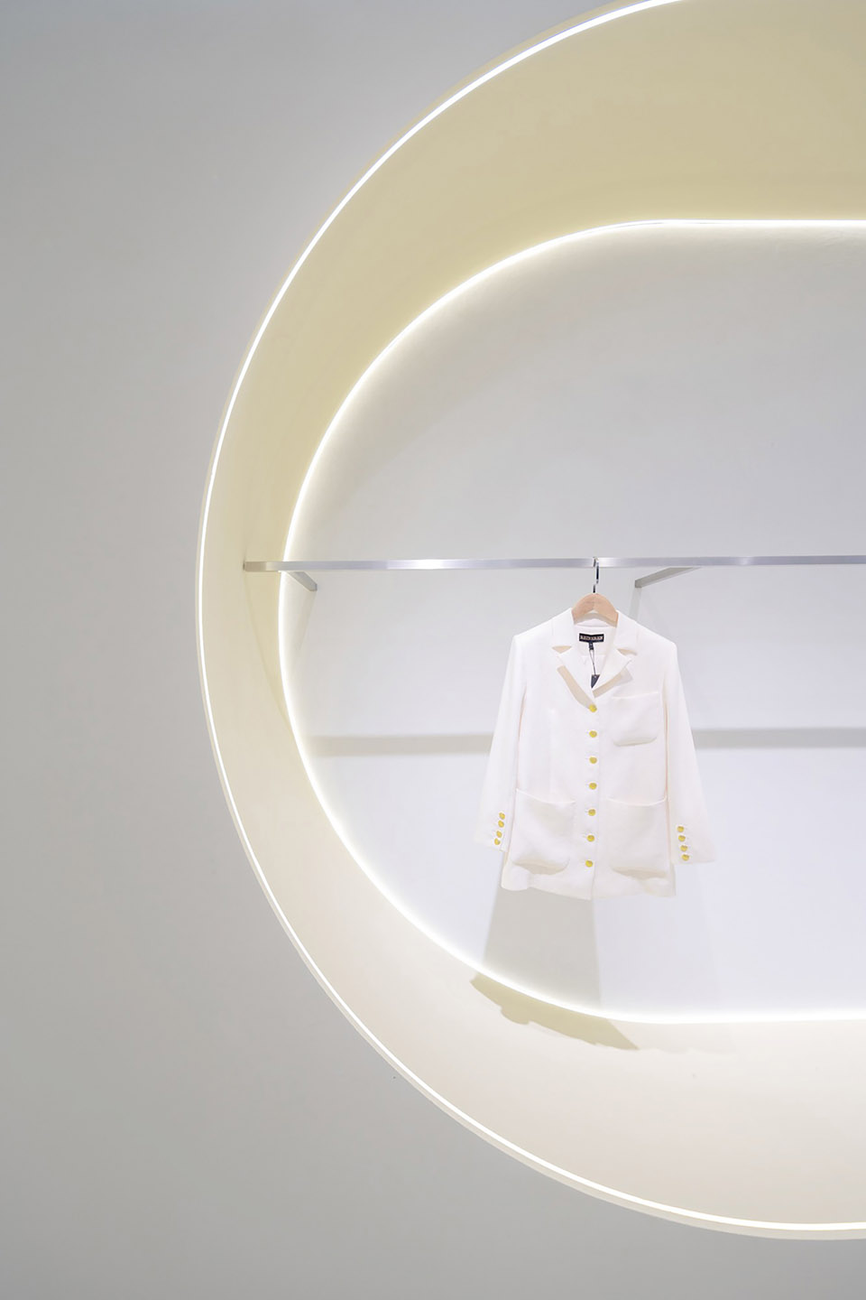 ON/OFF Fashion Store, Shanghai by SLT - 谷德设计网