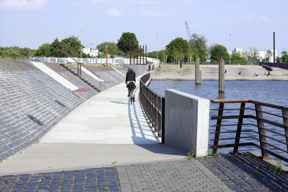 Frankfurt Offenbach Harbour Regional Planning by Ramboll Studio Dreiseitl
