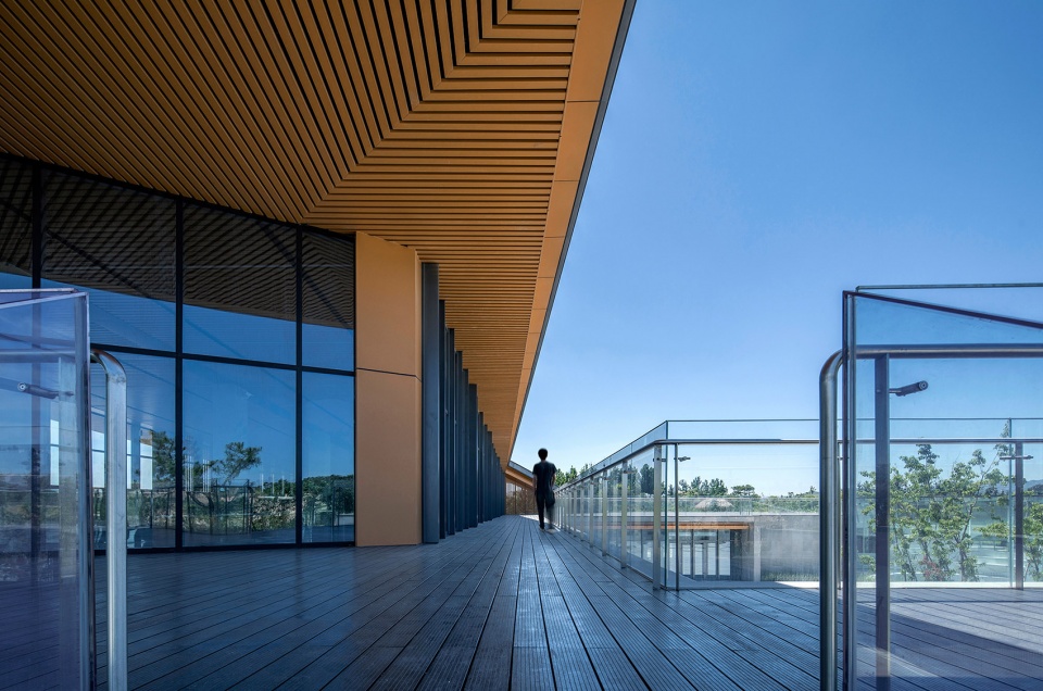a fissure in the earth qiseshan quarry garden visitor centre qingdao china by united united architects