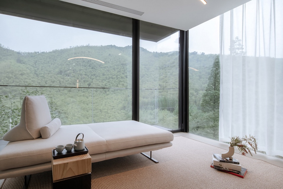 12linqiguyin zhejiang china by sua
