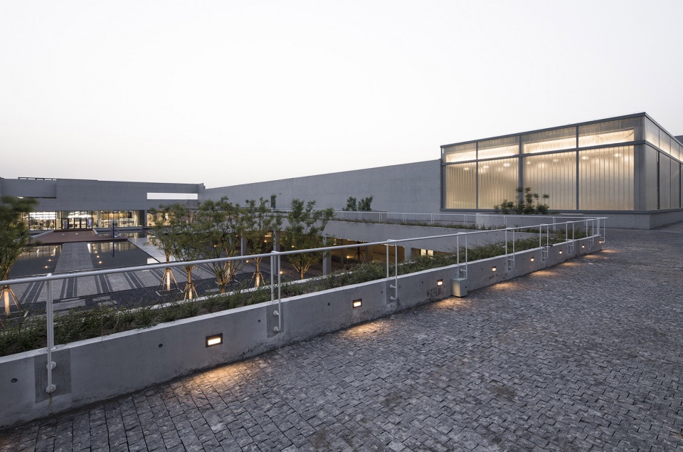 Cangzhou Mingzhu International Clothing Industry Characteristic Town’s Service Community y ad studio