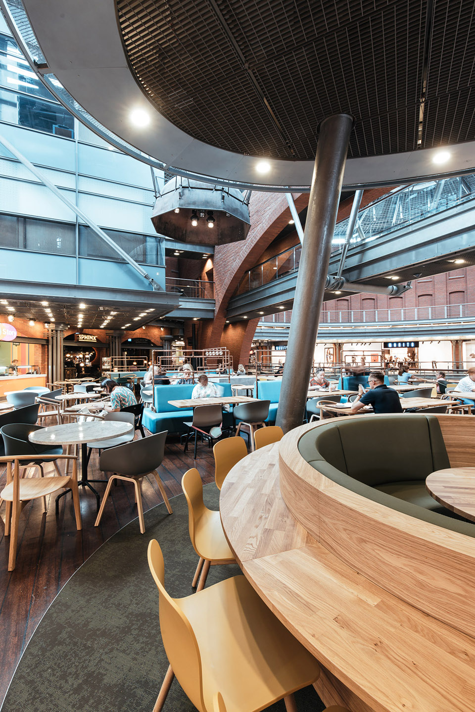 Food Court Stary Browar – Atrium by mode:lina - 谷德设计网