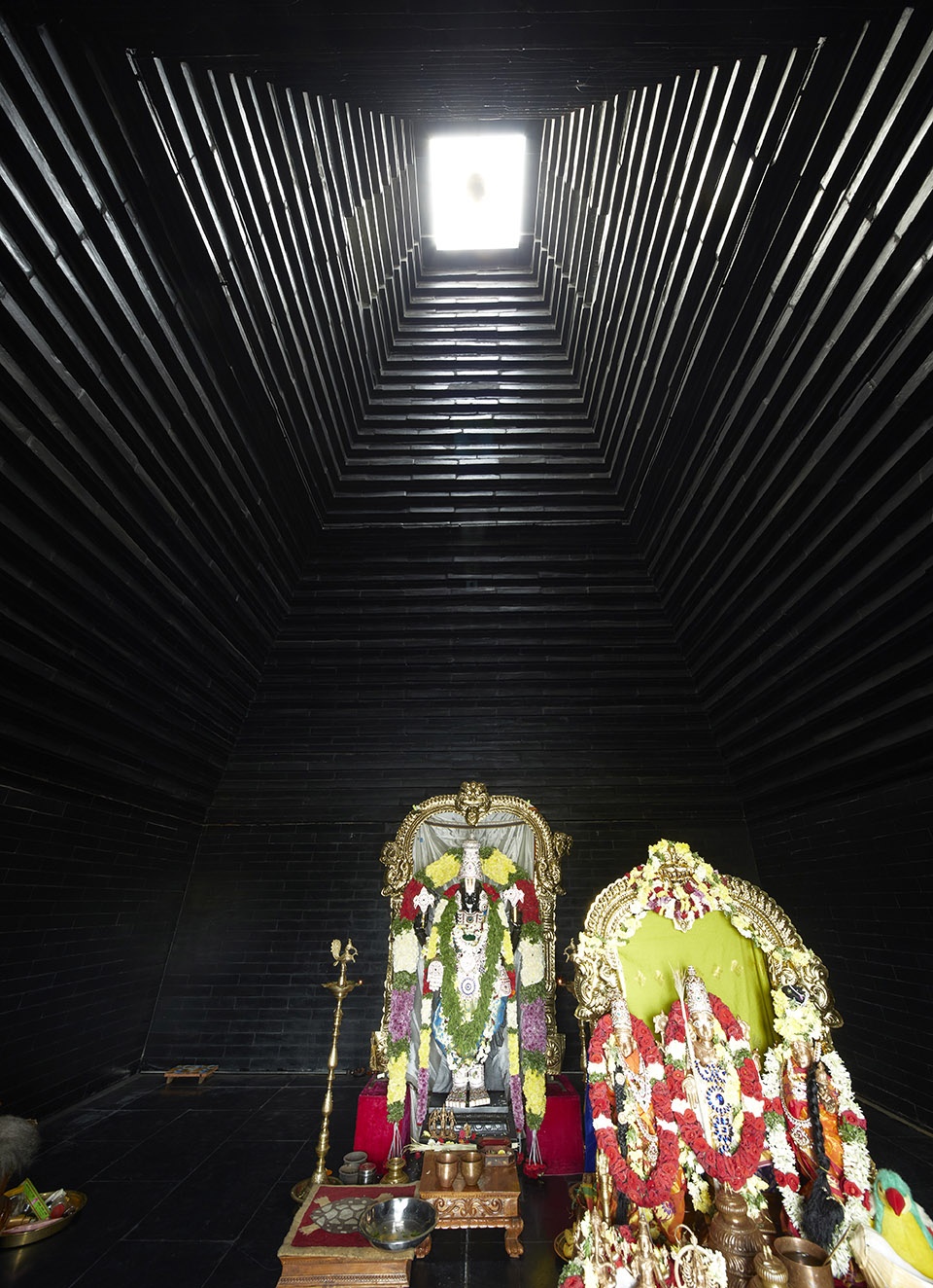 Balaji Temple India by Sameep Padora Associates