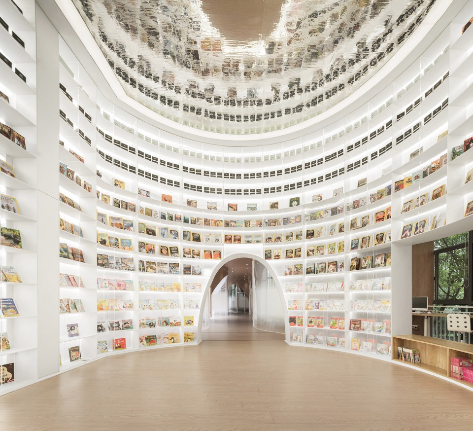 flowing chapter:jiangwan city childrens activity center reconstruction by fanaf