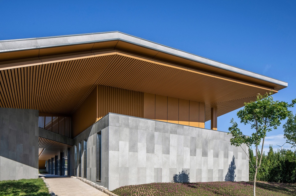 a fissure in the earth qiseshan quarry garden visitor centre qingdao china by united united architects