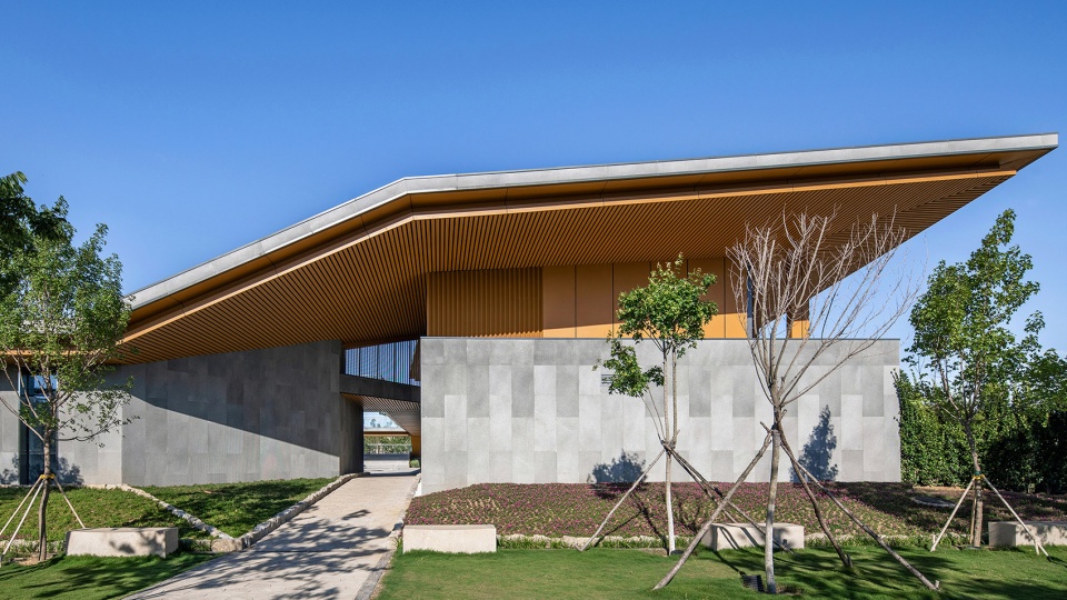 a fissure in the earth qiseshan quarry garden visitor centre qingdao china by united united architects