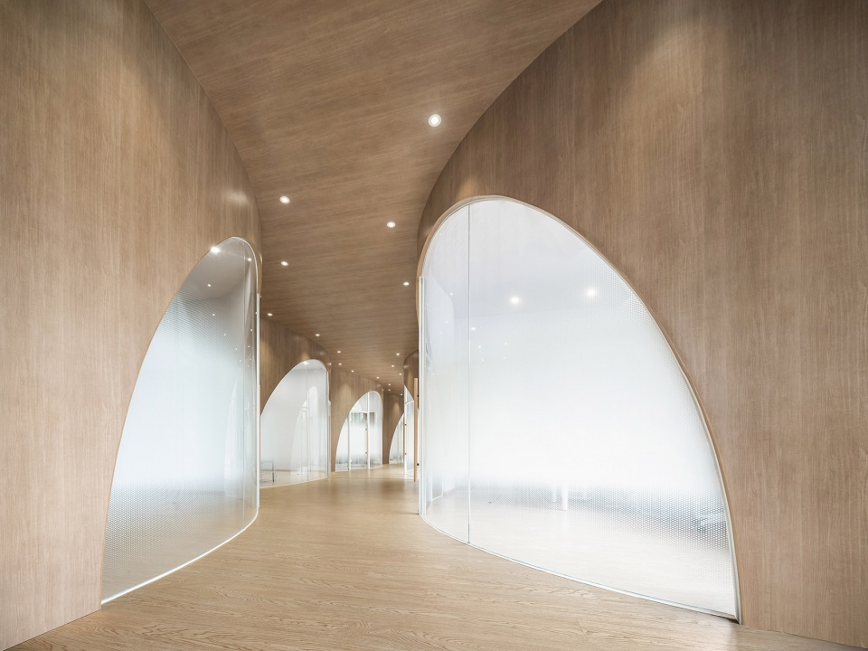 flowing chapter:jiangwan city childrens activity center reconstruction by fanaf