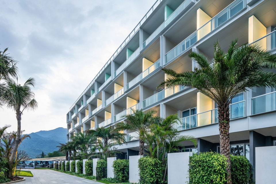 longcheer yacht club shenzhen china by zhubo desig