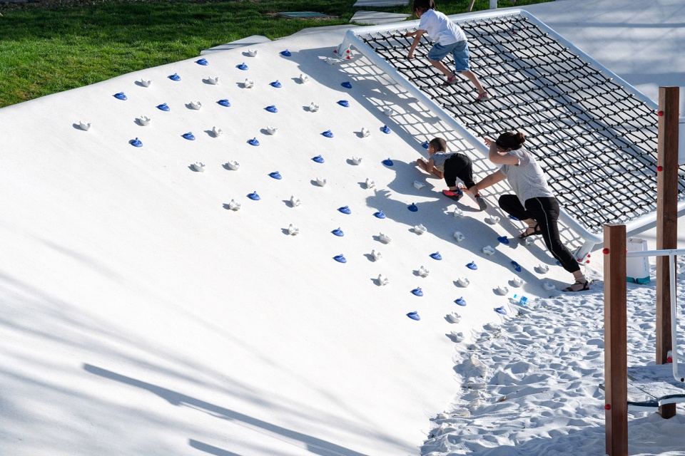 Vanke Olympic Ice and Snow Park Baotou by ZAP ASSOCIATES