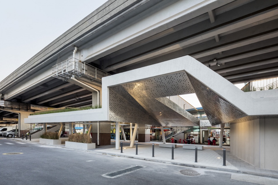 roof square by hg architecture