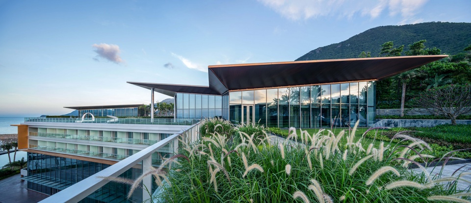 longcheer yacht club shenzhen china by zhubo desig