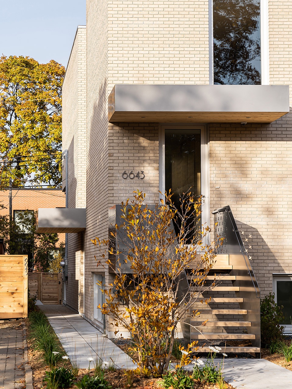 La Duette House Montreal by Natalie Dionne Architecture