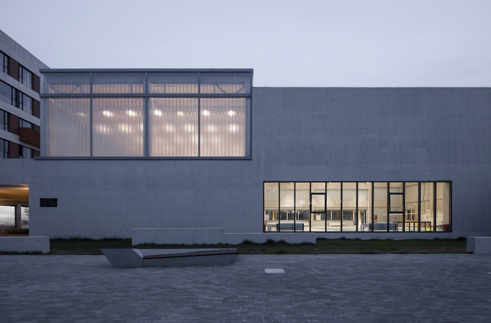 Cangzhou Mingzhu International Clothing Industry Characteristic Town’s Service Community y ad studio