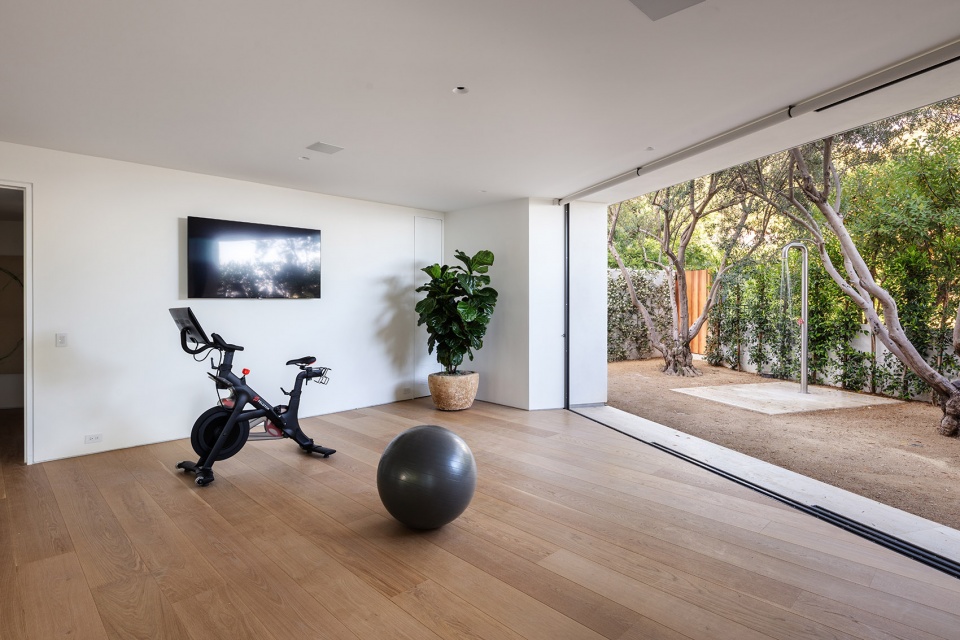 Forest Knoll residence Standard Architecture