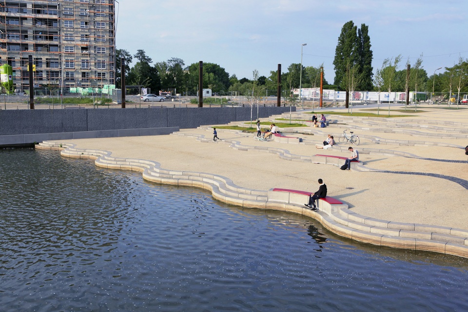 Frankfurt Offenbach Harbour Regional Planning by Ramboll Studio Dreiseitl