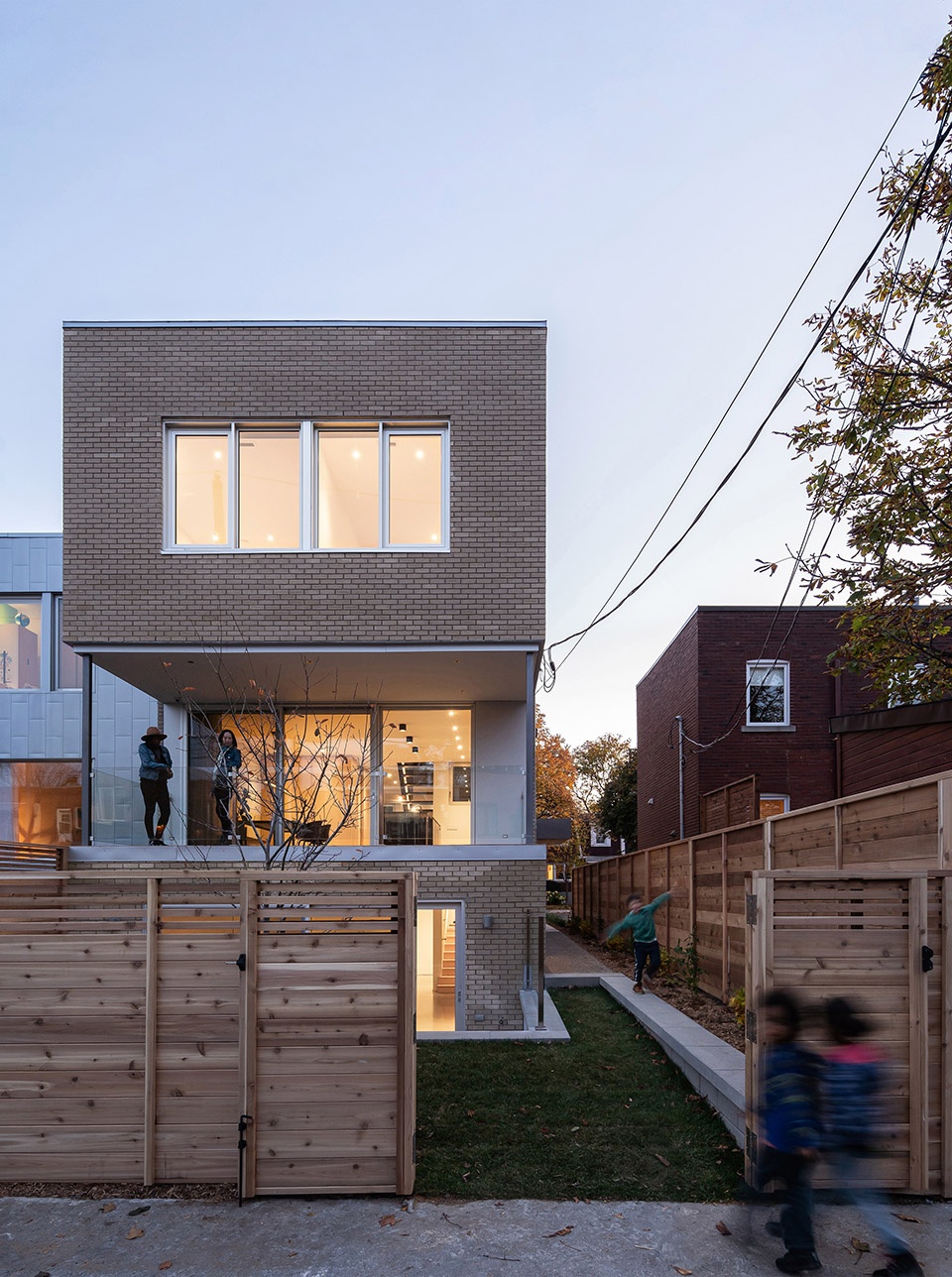 La Duette House Montreal by Natalie Dionne Architecture