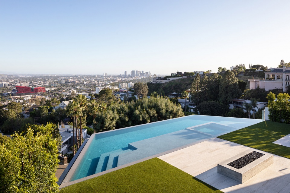 Forest Knoll residence Standard Architecture