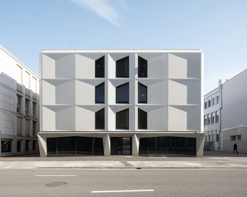 flon hotel by local architecture