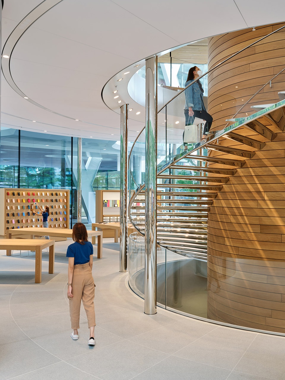 apple central world foster partners