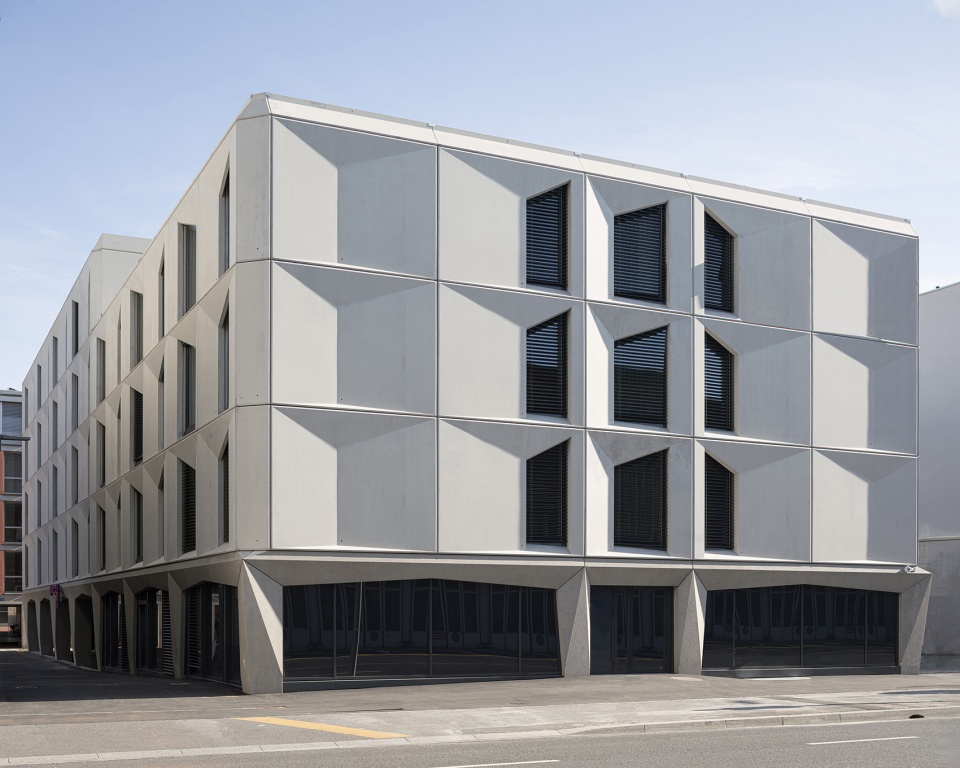 flon hotel by local architecture