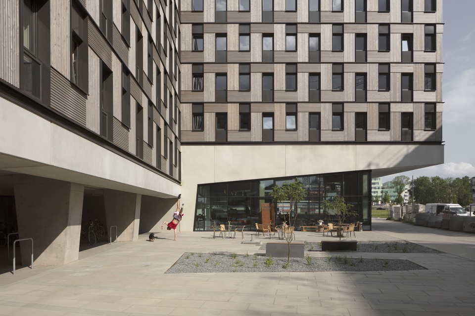 universal design quarter by sauerbruch hutton