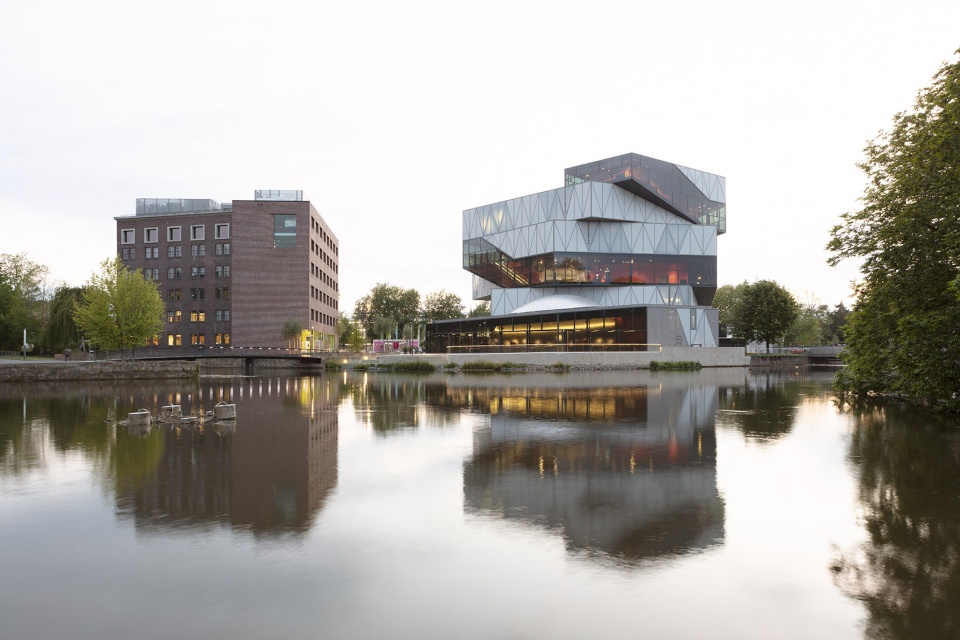 experimenta heilbronn sauerbruch hutton