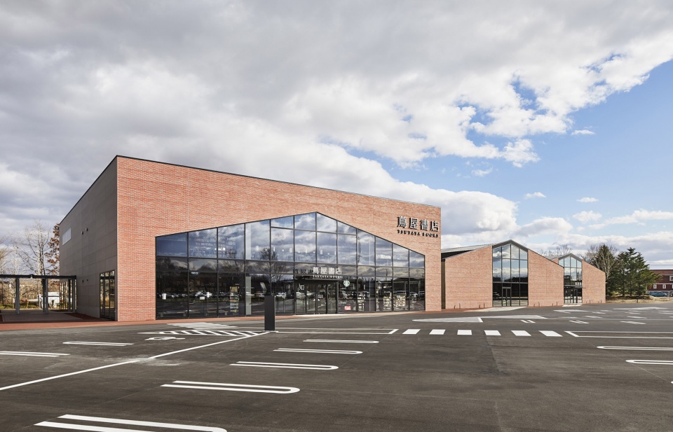 ebetsu tsutaya books by hikokonishi architecture inc