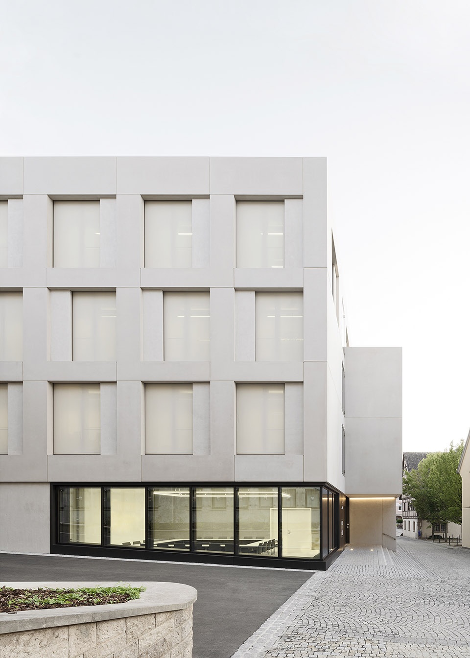 Bad Kissingen Administrative District Office by Steimle Architekten BDA - 谷德设计网