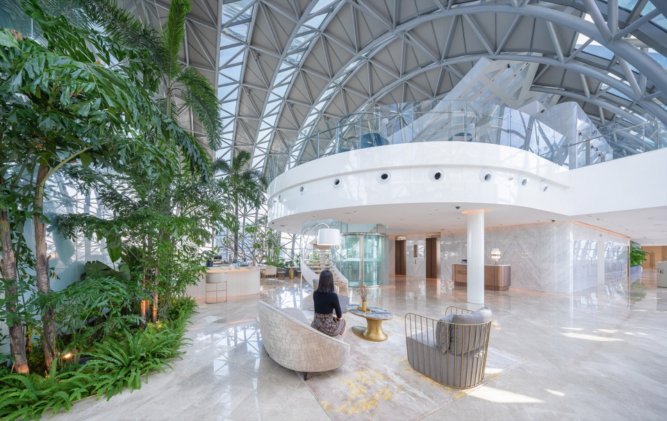 intercontinental chongqing raffles city l42 residential clubhouse china by cl3 architects safdie architects