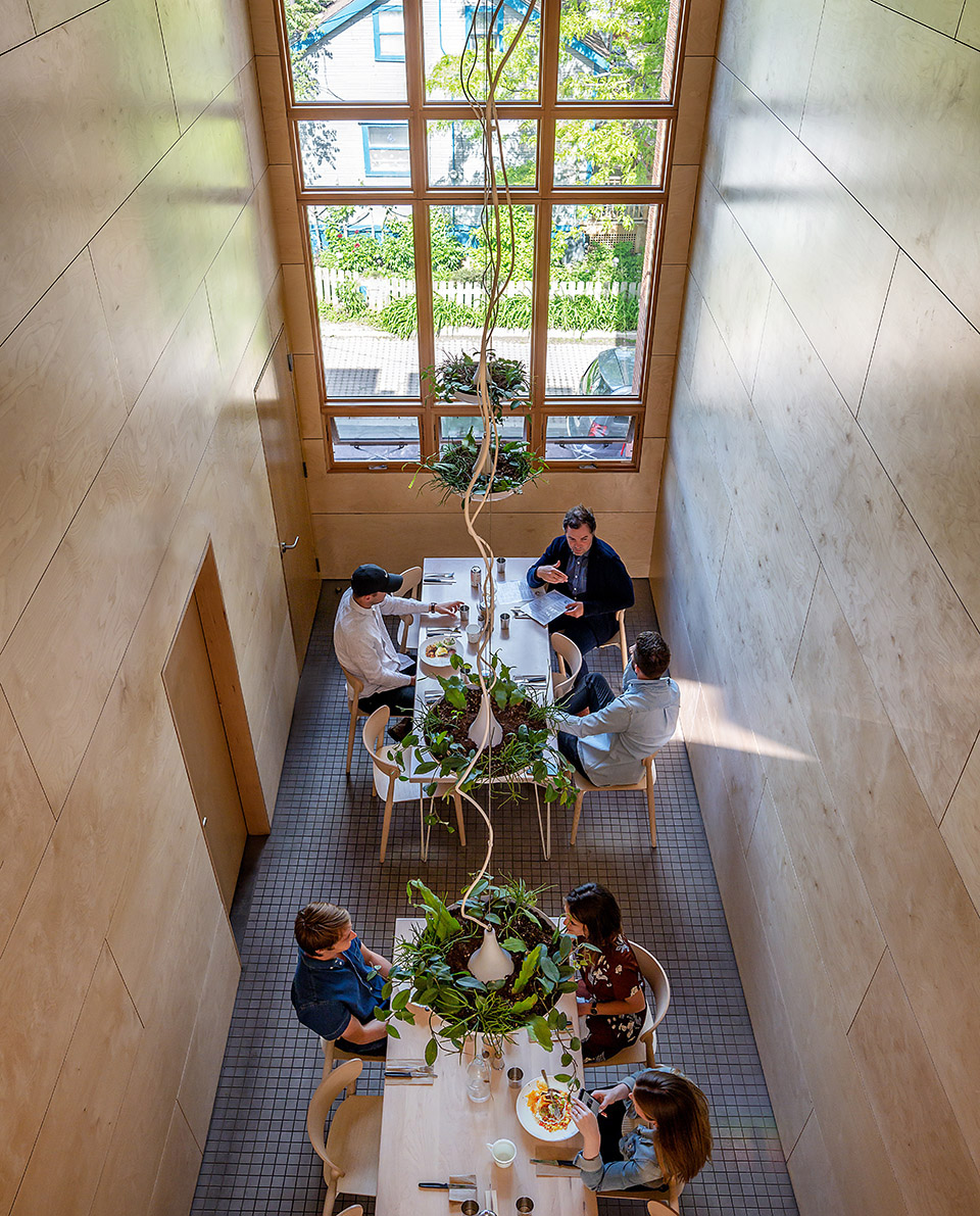 Lady Marmalade Restaurant by Omar Gandhi Architect + SvN 谷德设计网