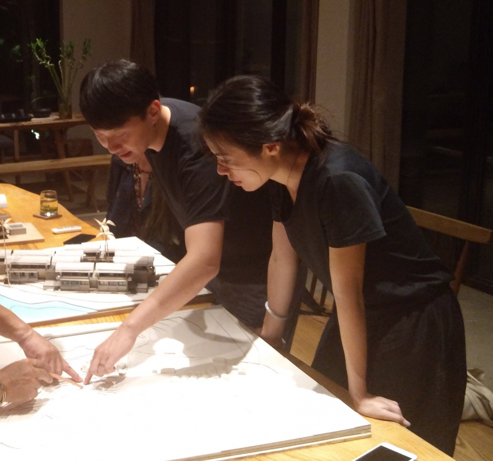 under 35 continuation studio