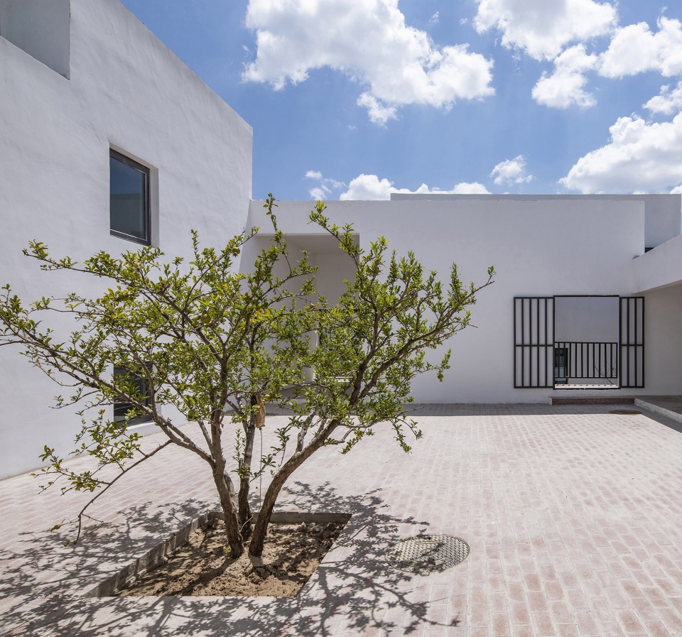 Group of Yard House Maxiang CU OFFICE