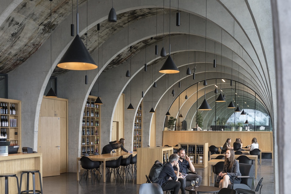 lahofer winery by chybik kristof