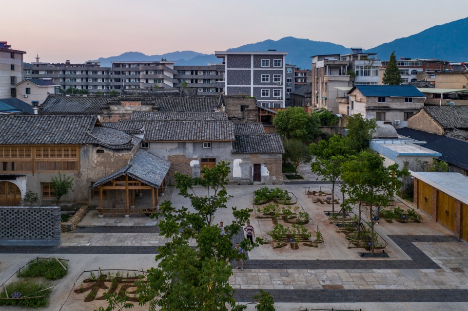 Chinese Herbal Garden DnA