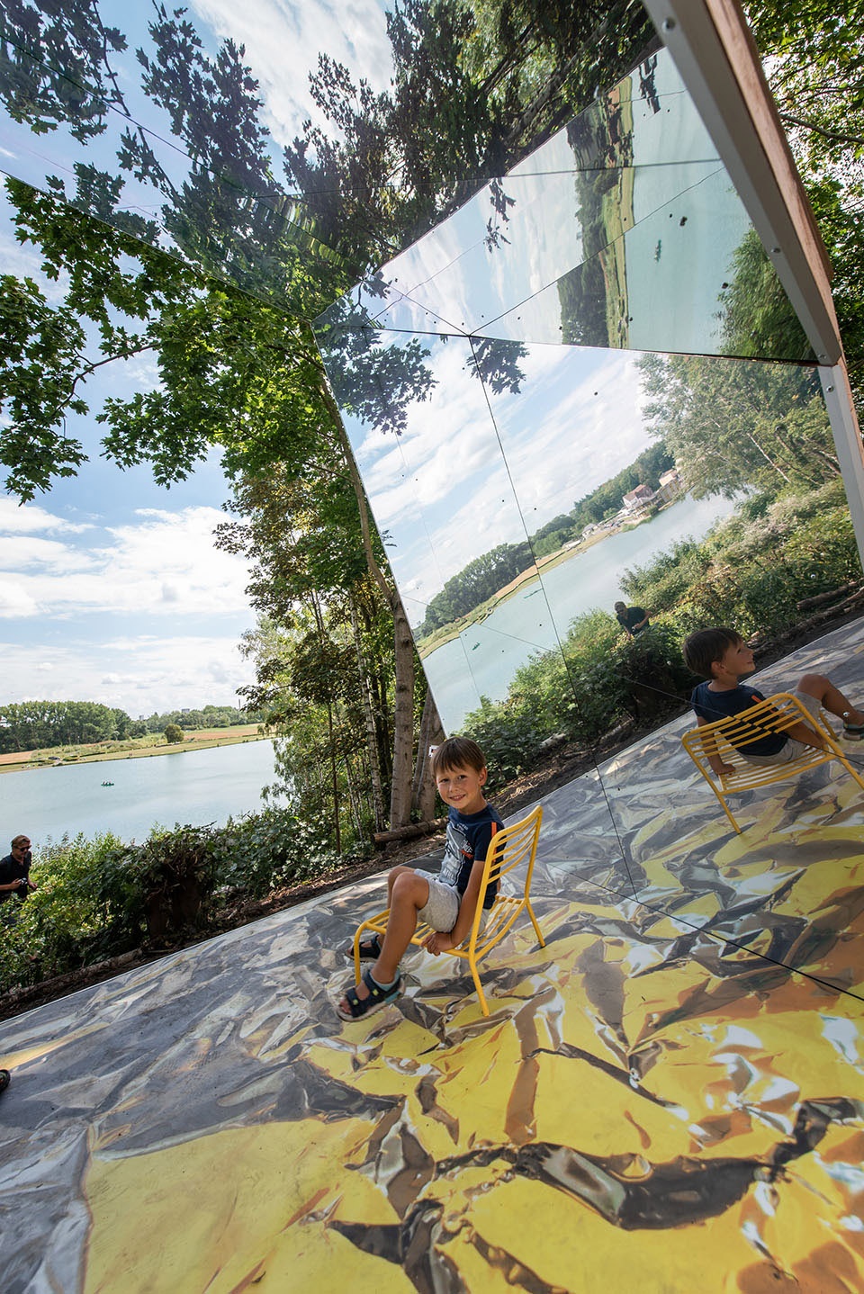 reflektor wingles france by atelier ari