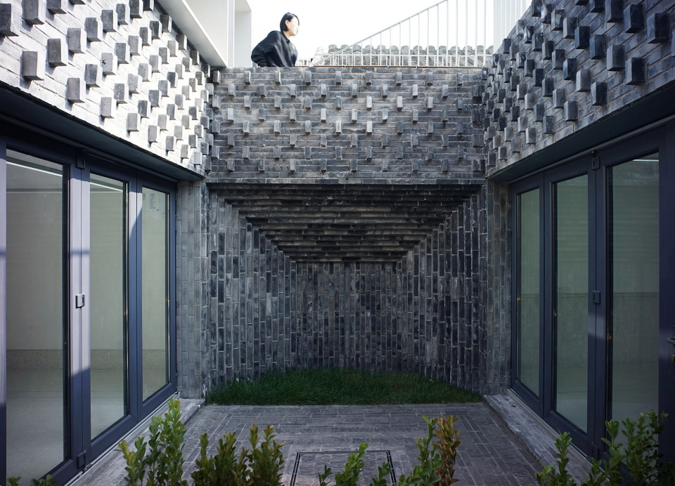 Courtyard House Redevelopment Ji Architect