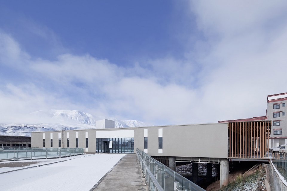 Dingqing County Tibetan Hospital BAZUO