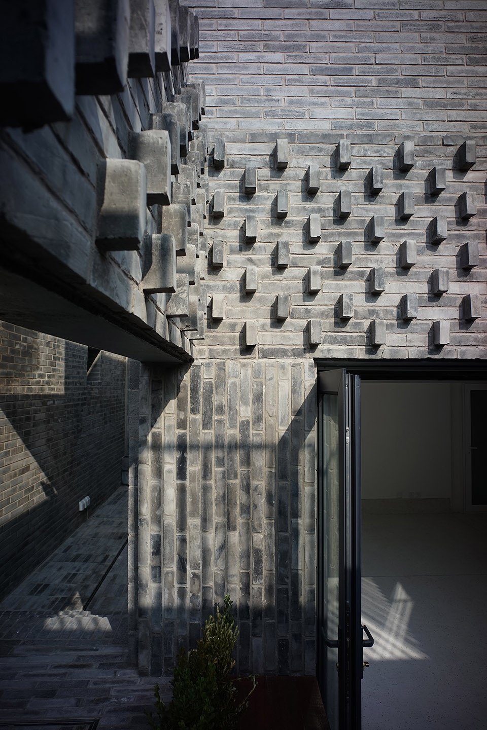 Courtyard House Redevelopment Ji Architect