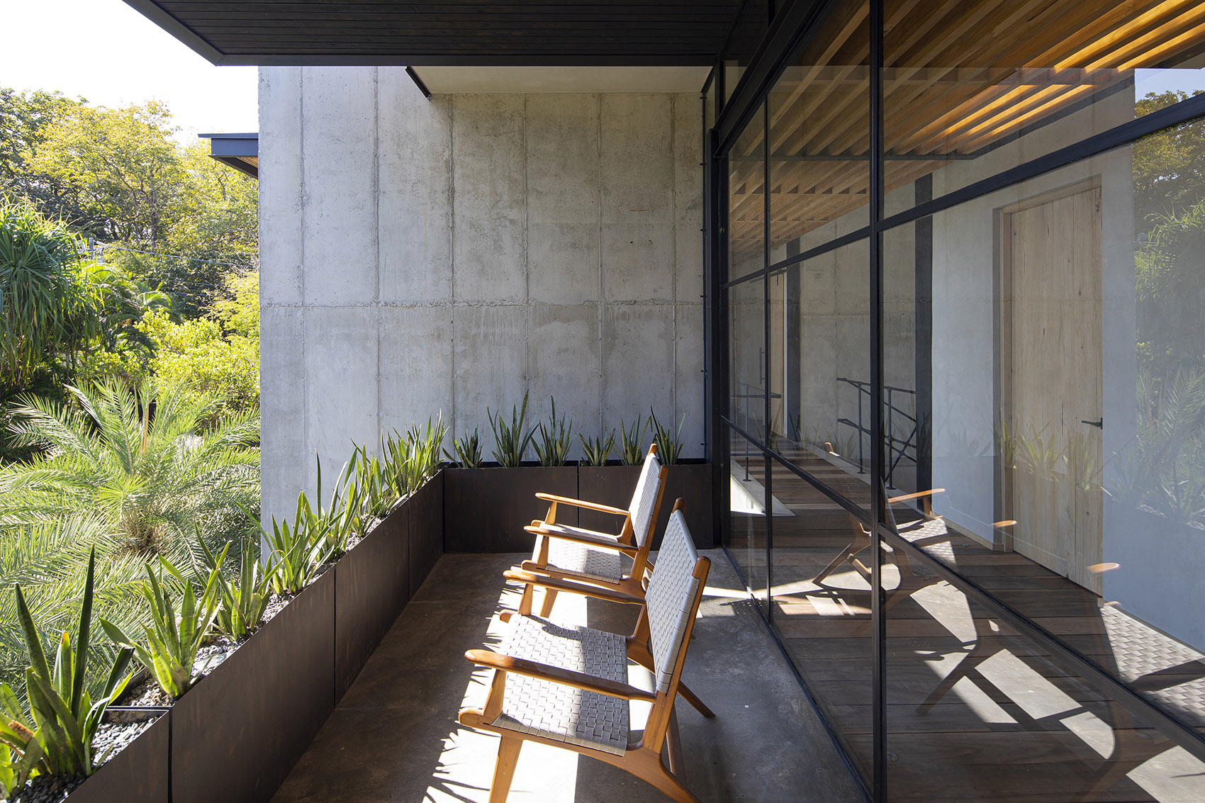 tresamore costa rica by studio saxe