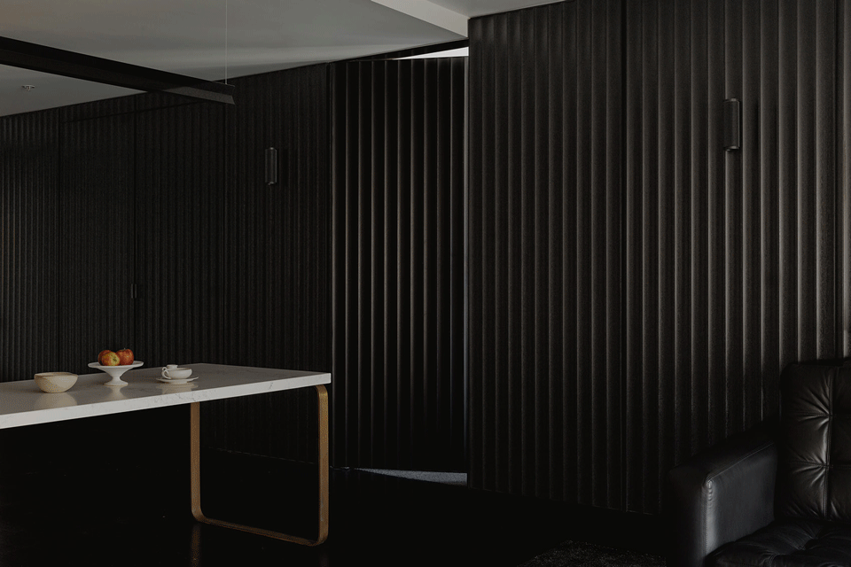 lacquerwall Melbourne by whda
