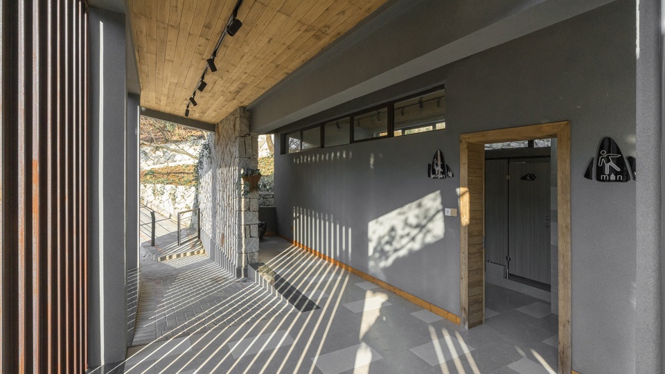 The Public Toilet of Daming Lake in Daming Mountain Hangzhou by MUFU ARCHLAB