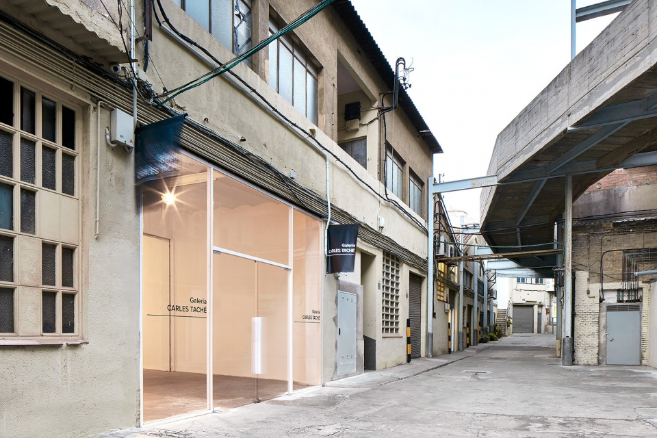 carles taché art gallery vidal tomás arquitectes