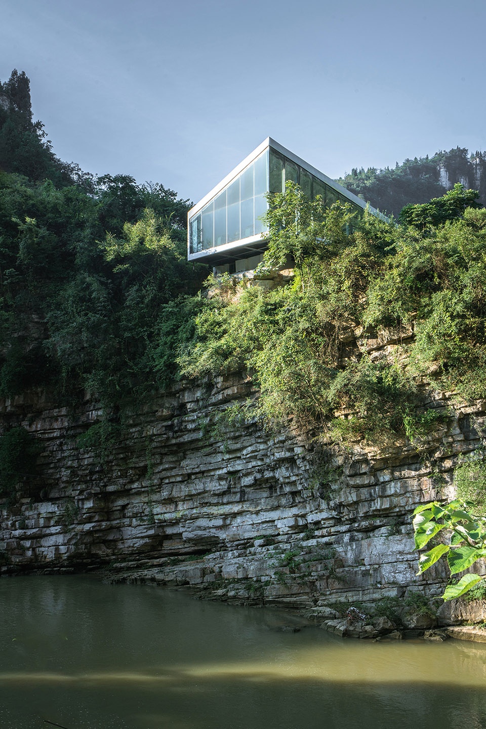 renovation of the 809 arsenal relics rimrock tea bar china by 3andwich designhe wei studio