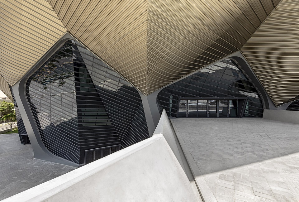 performance hall at the taipei music center by rur architecture