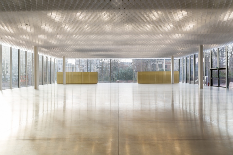 administration headquarters of the province of antwerp by xdga