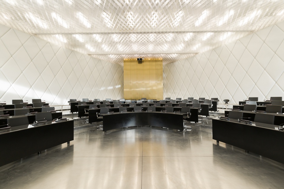administration headquarters of the province of antwerp by xdga