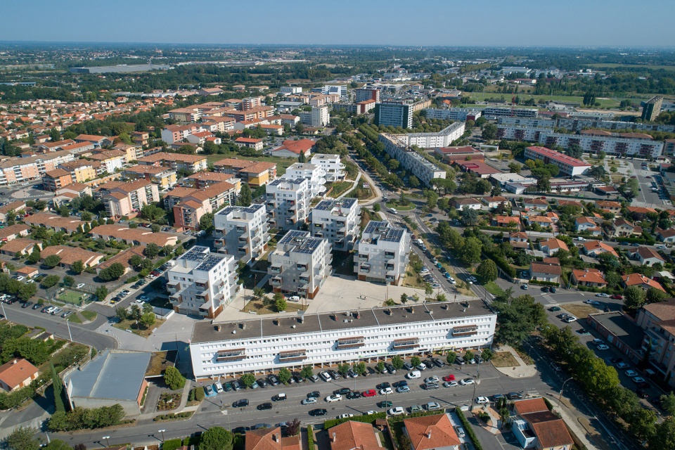 square maimat muret by emma blanc paysage