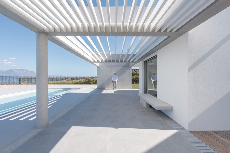 beach house neratza by rctech